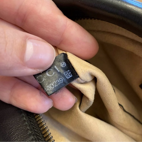 Gucci GG Marmont Small Shoulder Bag Black Leather with original box - Picture 16 of 16